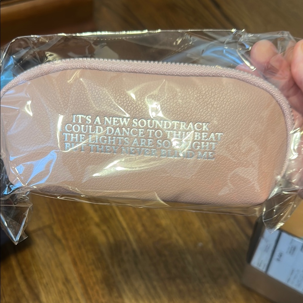 Taylor Swift Welcome to New York Sunglasses with pouch and confetti